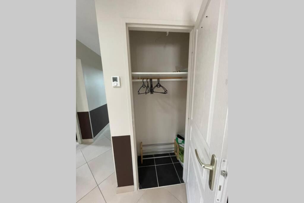 Superbe Appartement Avec 2 Chambres - 9 Personnes - Parking Prive Tournon-sur-Rhone Eksteriør bilde